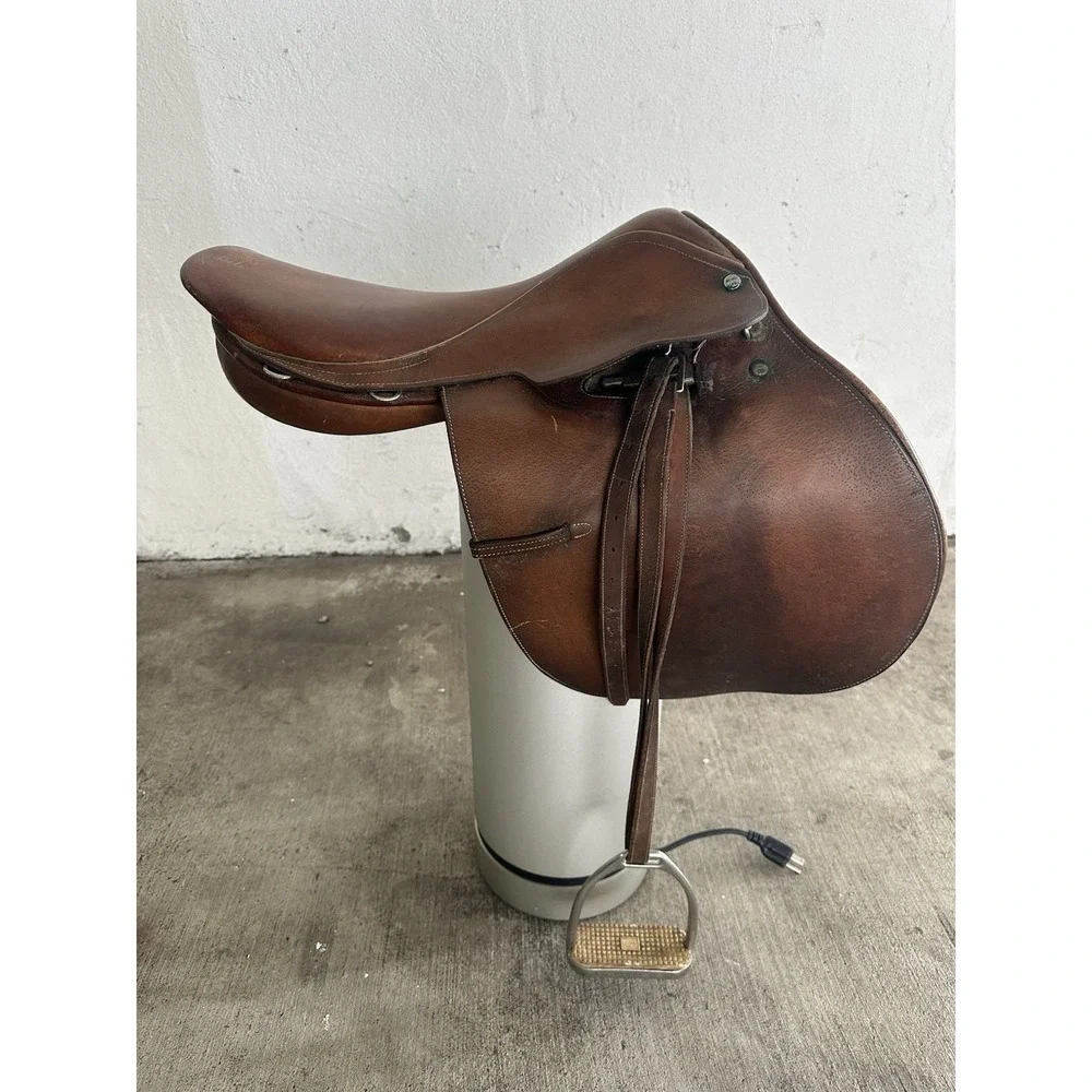 Beval Ltd Close Contact Saddle – 16.5